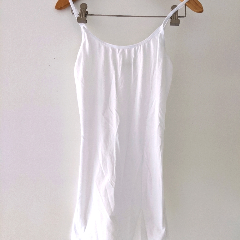Two white camesols